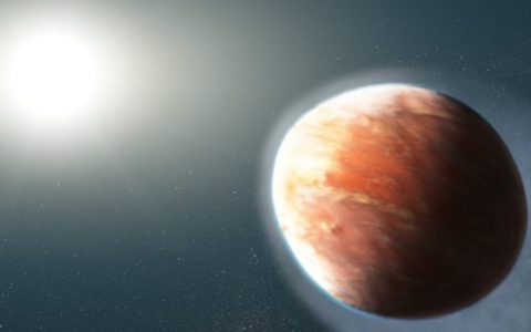 900光年外的系外行星离恒星太近，大气温度高达2500℃大气充满重金属蒸汽